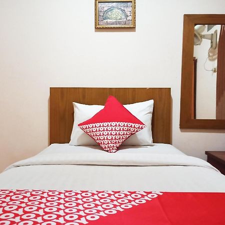Capital O 142 Hotel Al Furqon Syariah Палембанг Екстериор снимка