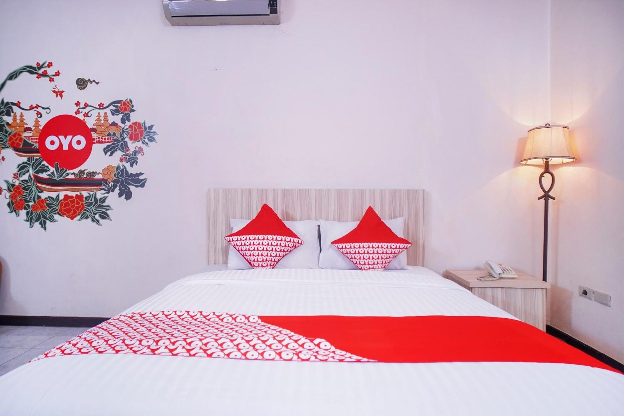 Capital O 142 Hotel Al Furqon Syariah Палембанг Екстериор снимка