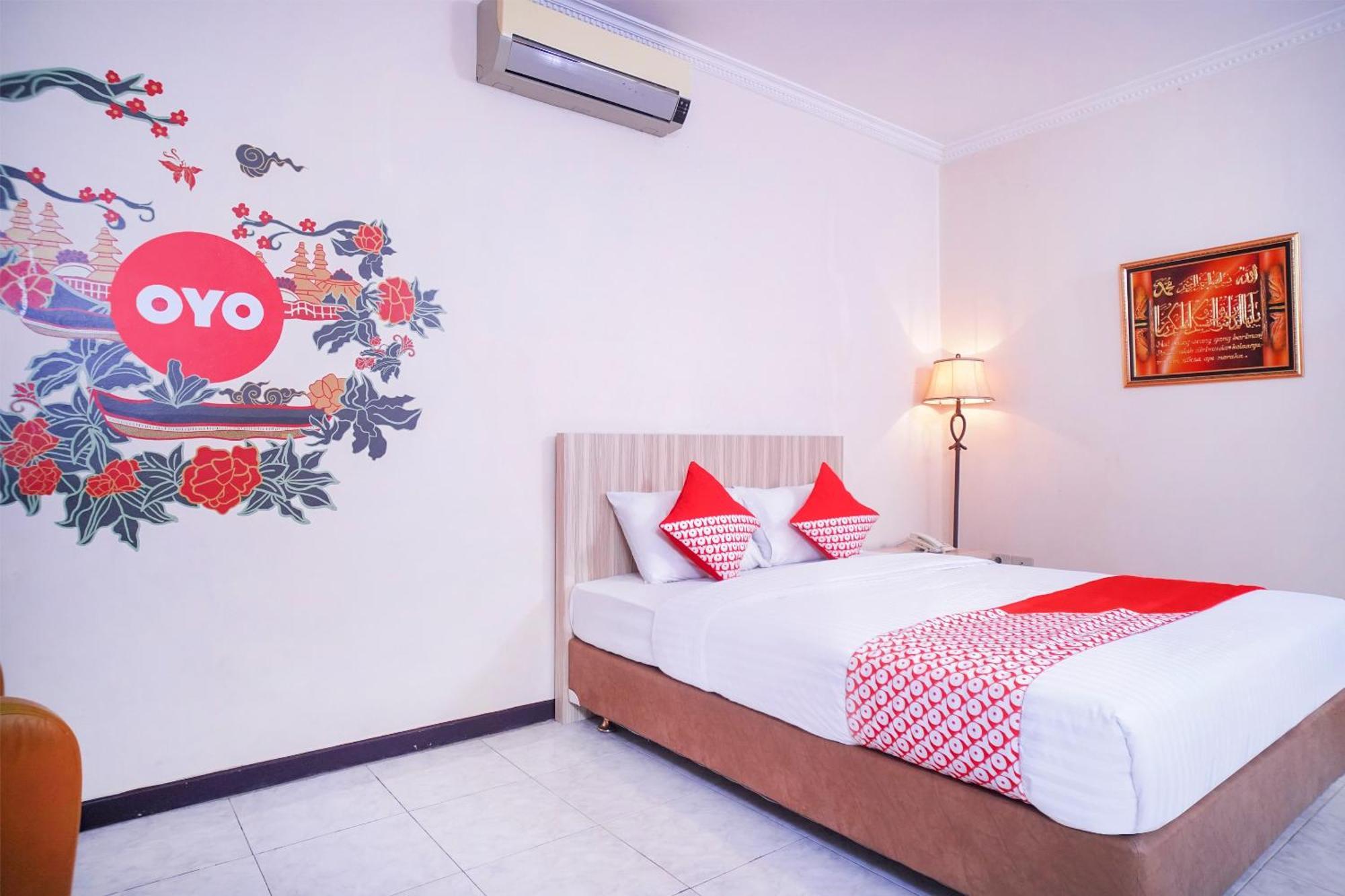Capital O 142 Hotel Al Furqon Syariah Палембанг Екстериор снимка